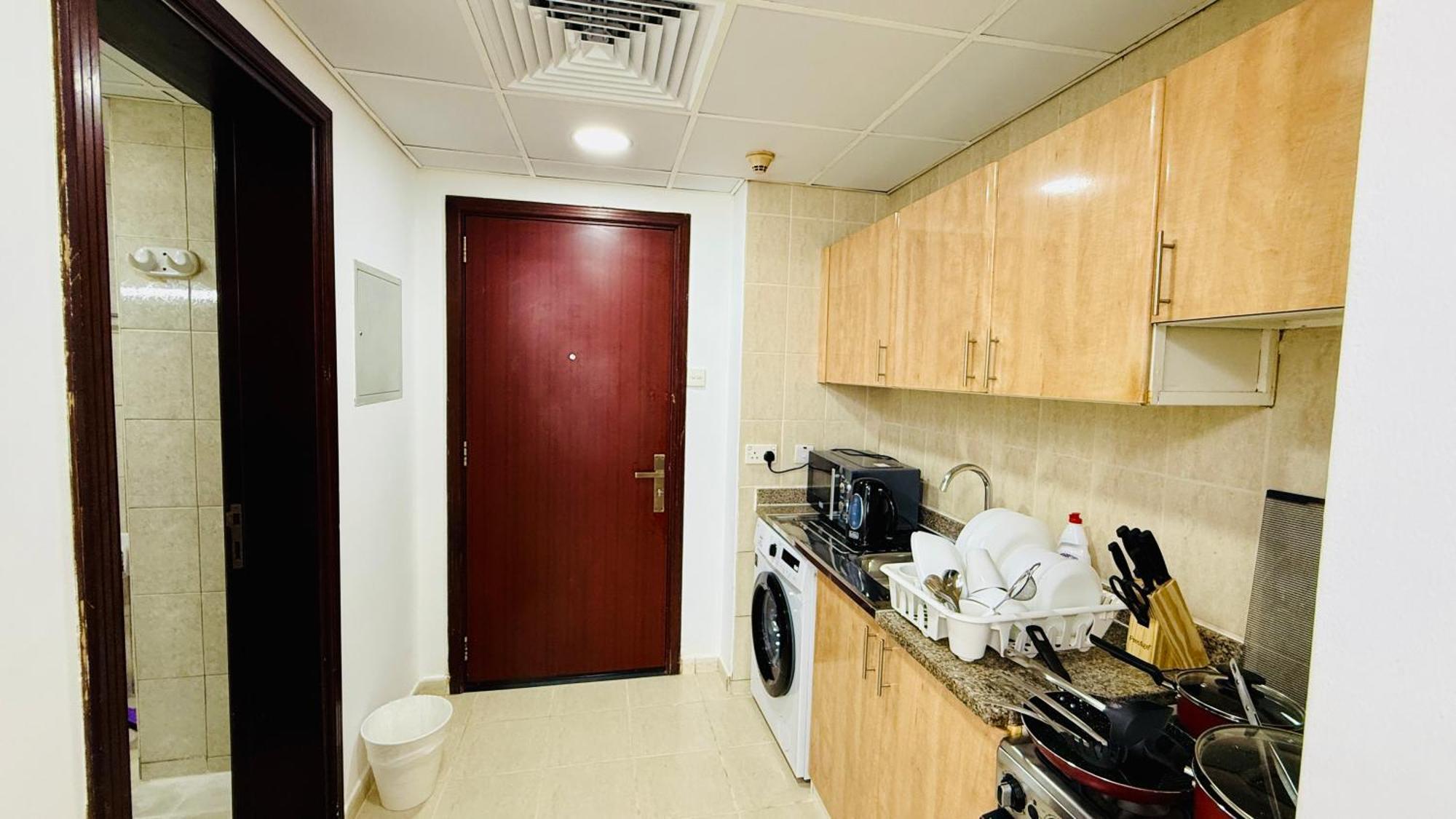 O07 Luxury Furnished Near Bus Stop Garden View Persia Cluster Appartement